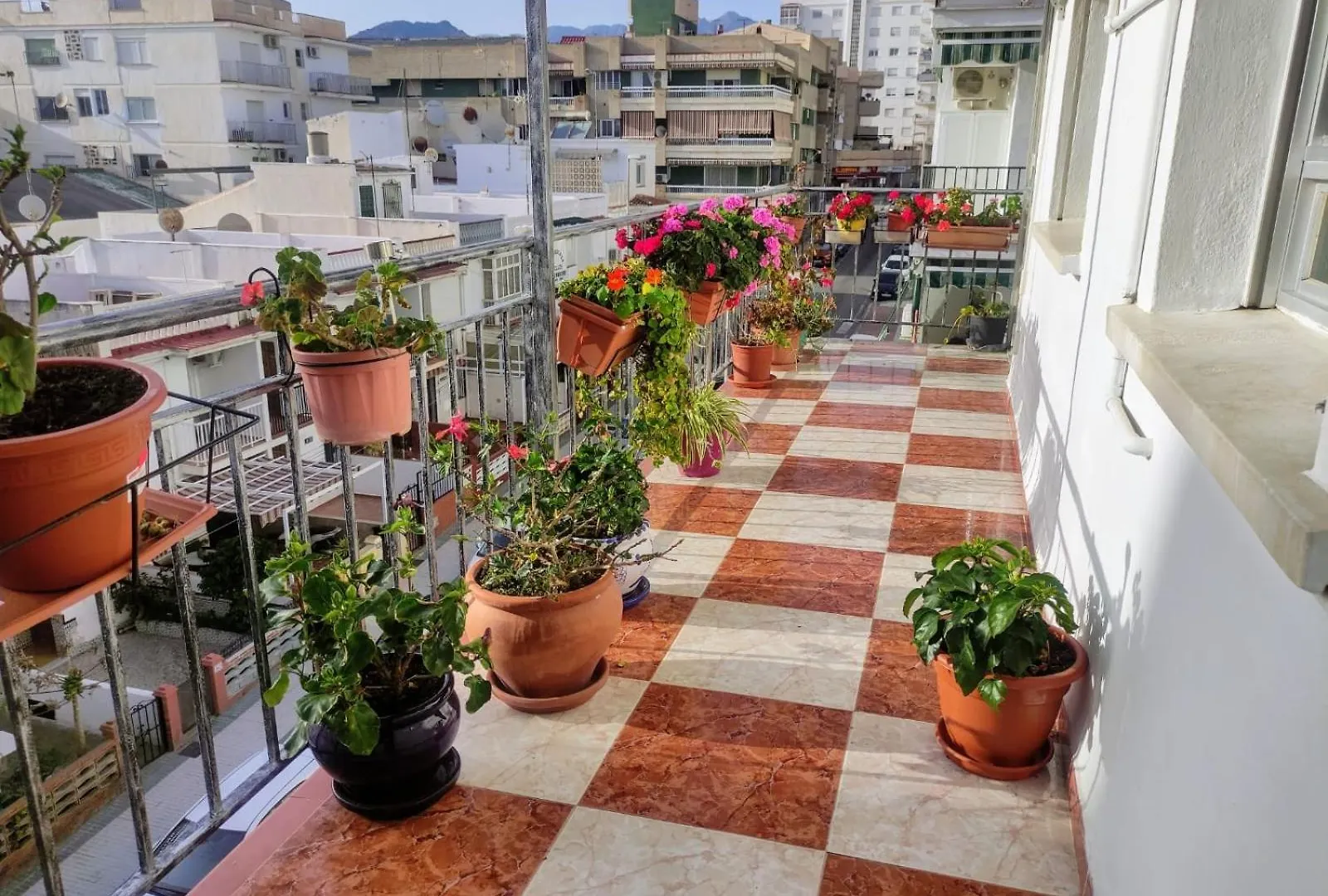 2 Minutes From The Beach!!! Great Apartment!!! Nerja Spain