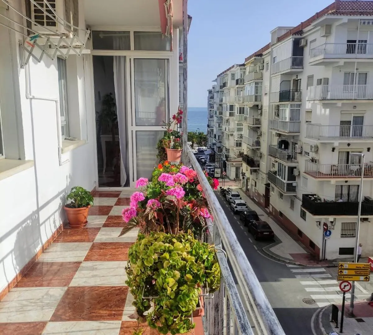 2 Minutes From The Beach!!! Great Apartment!!! Nerja 0*,